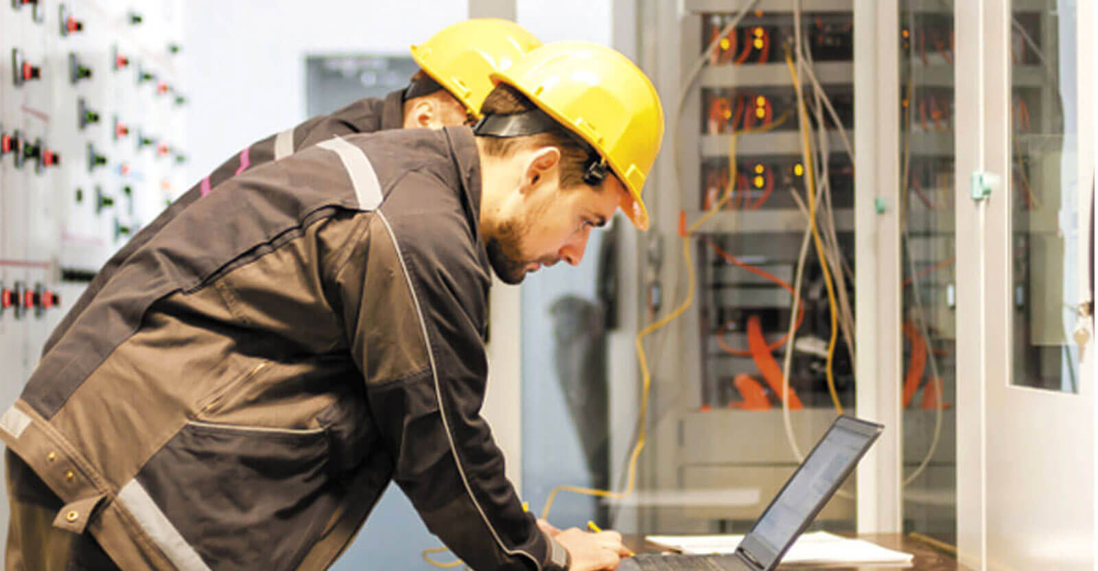 Read more about the article Engenharia Elétrica