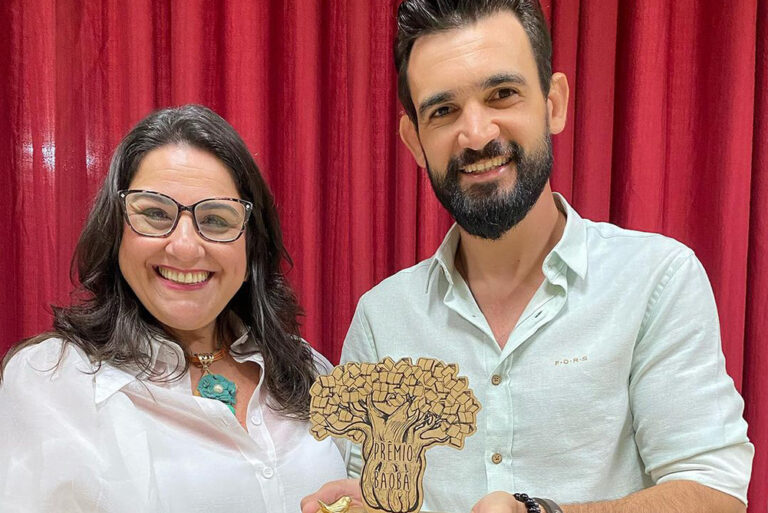 Leia mais sobre o artigo Talentosos Contadores de Histórias Cacá e Renan Recebem o Prêmio Baobá 2023