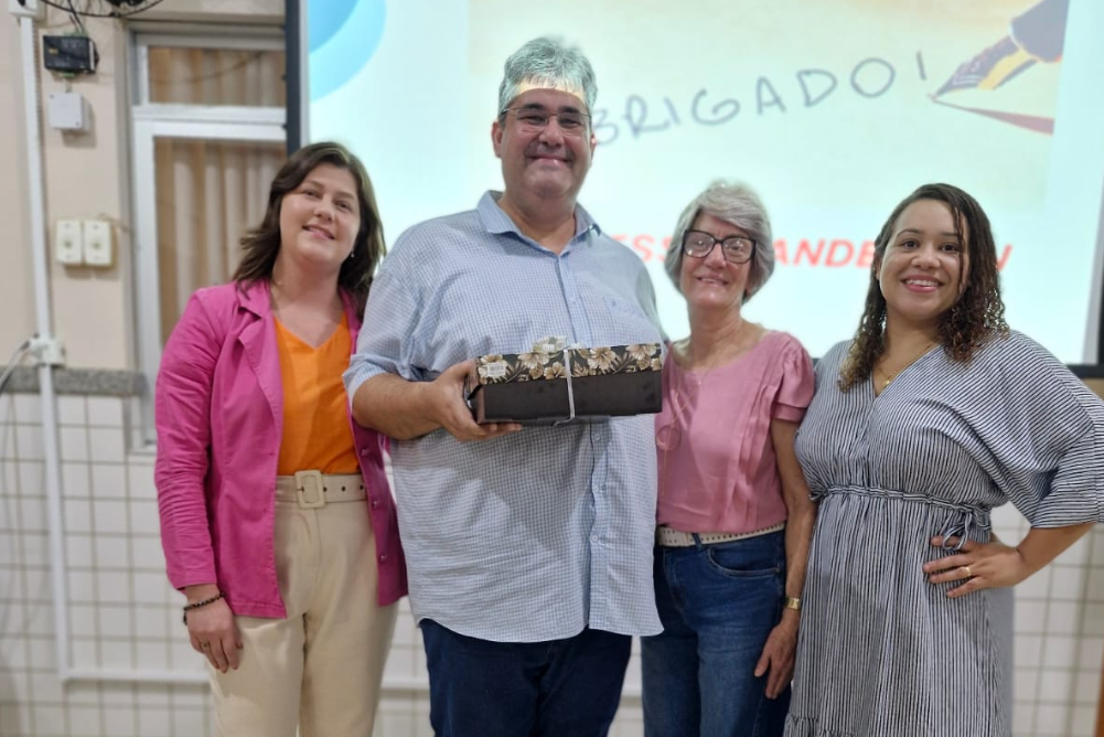 Você está visualizando atualmente Coordenador do Núcleo Educação Realiza Palestra no Dia da Família na Escola em Itaguaçu – ES